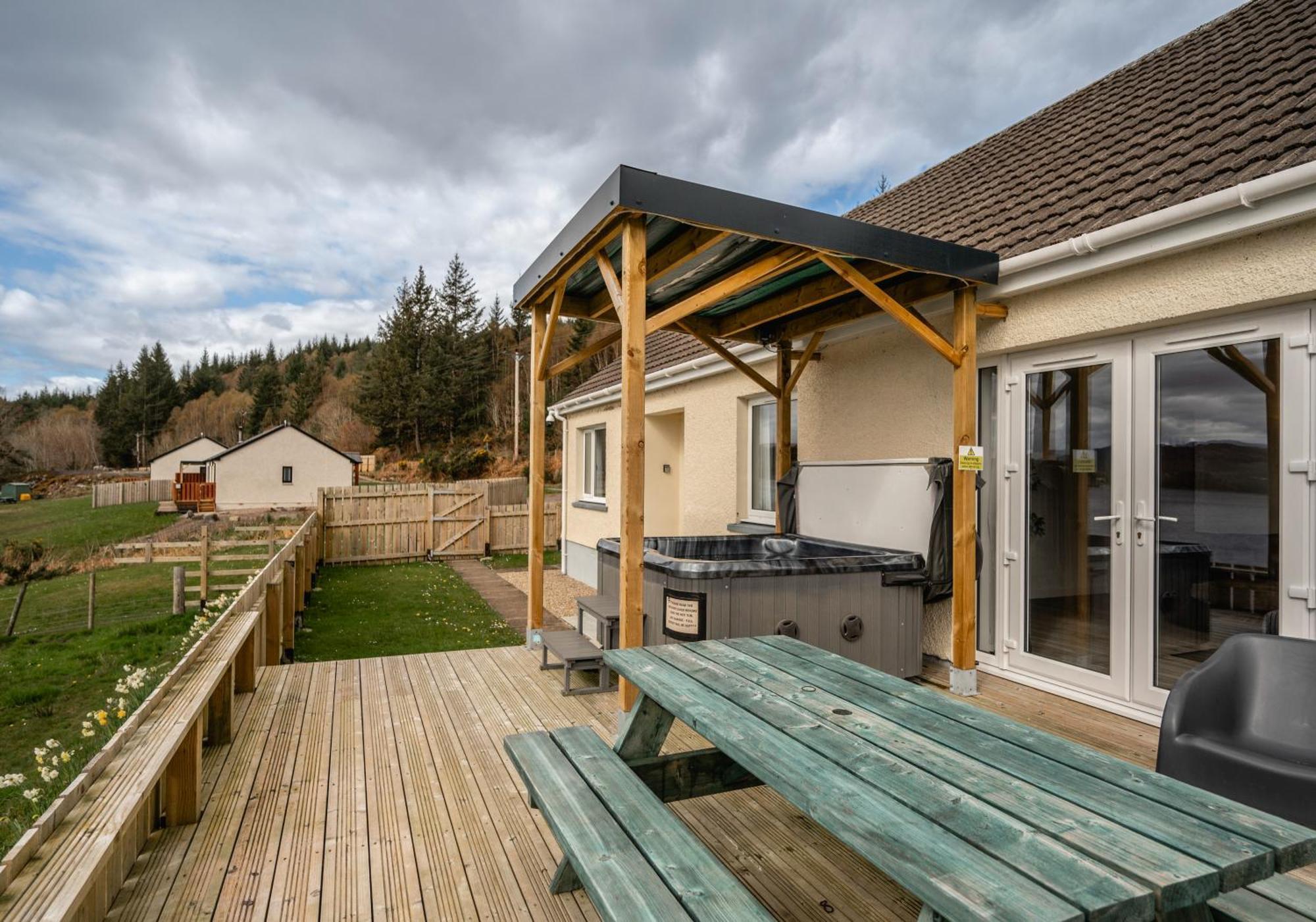 Loch Ness Cottage Fort Augustus Esterno foto